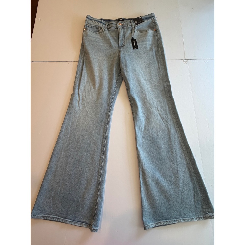 Express 70s Flare Mid Rise Jeans Light Wash Conscious Edit 12R NEW
